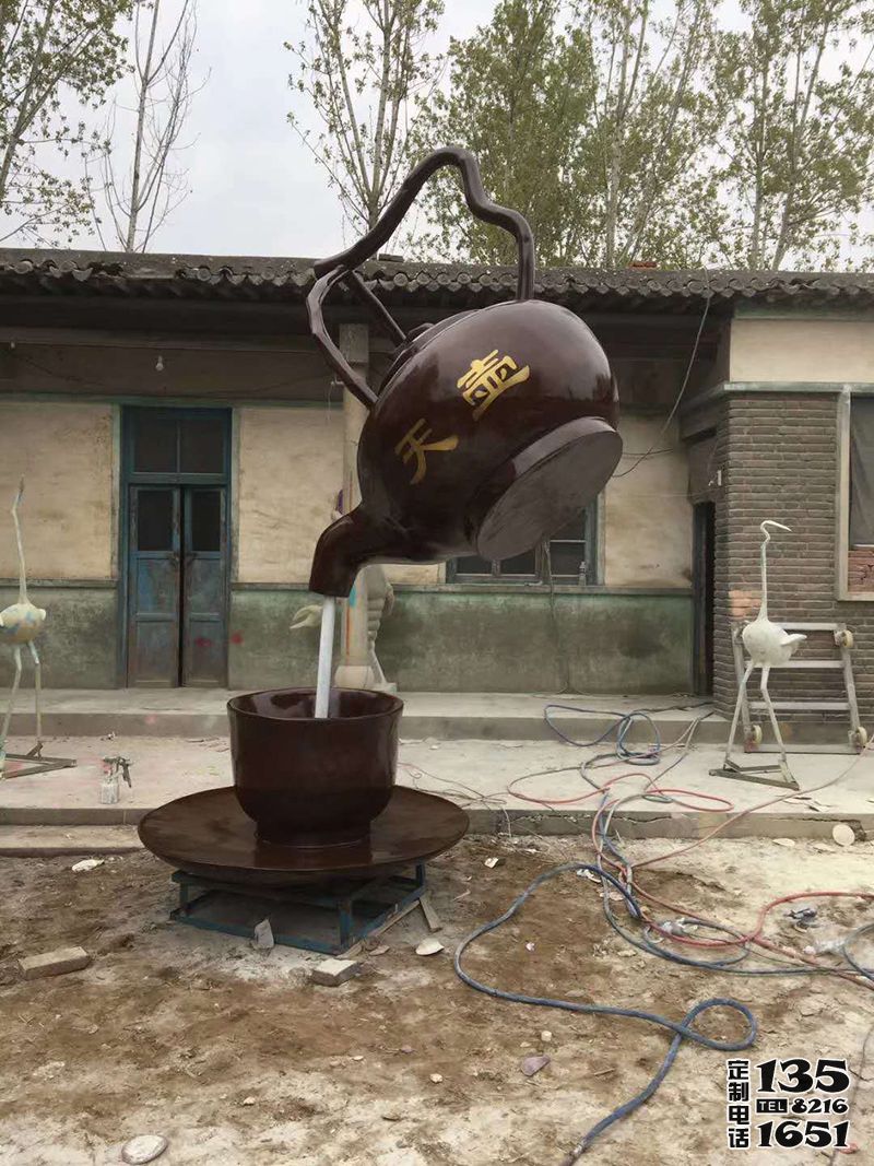 戶(hù)外景區(qū)大型玻璃鋼仿銅天壺雕塑