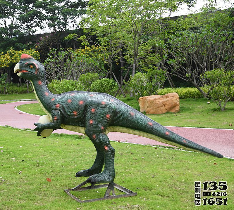 戶(hù)外草坪玻璃鋼仿真彩繪仿真動(dòng)物恐龍雕塑